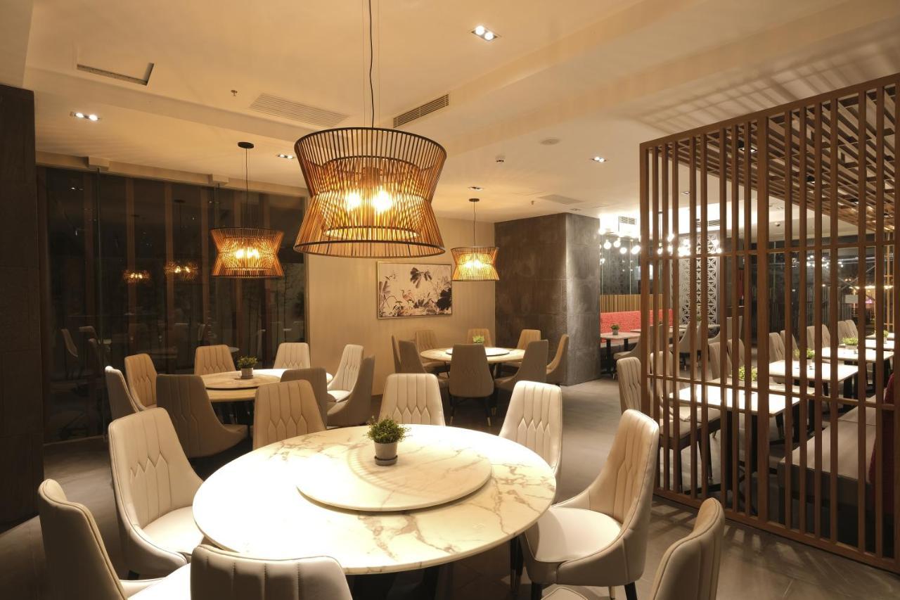 The Hotel Andrea Cauayan City  Εξωτερικό φωτογραφία
