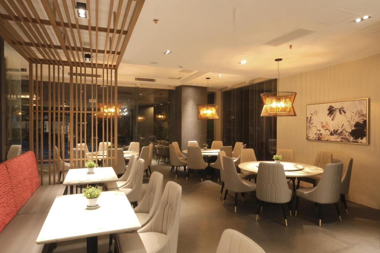 The Hotel Andrea Cauayan City  Εξωτερικό φωτογραφία
