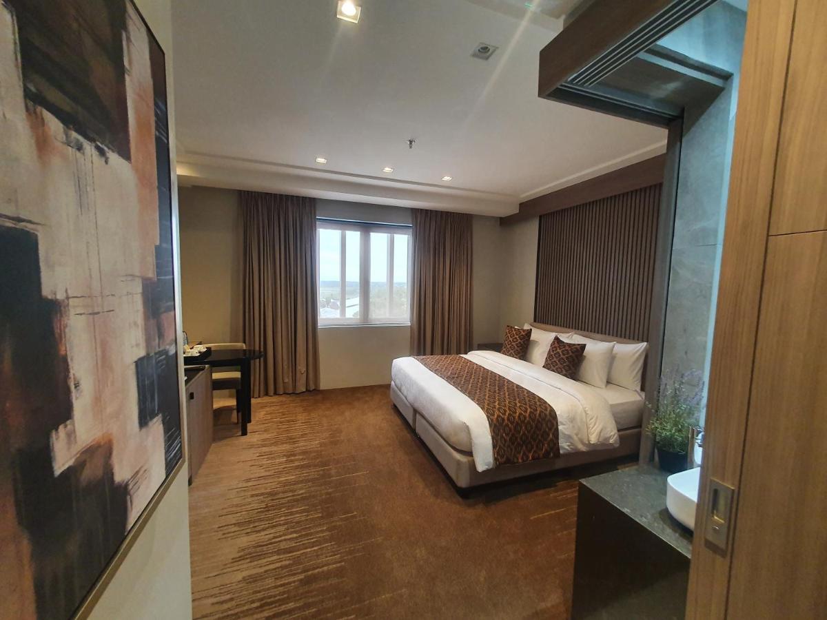 The Hotel Andrea Cauayan City  Εξωτερικό φωτογραφία