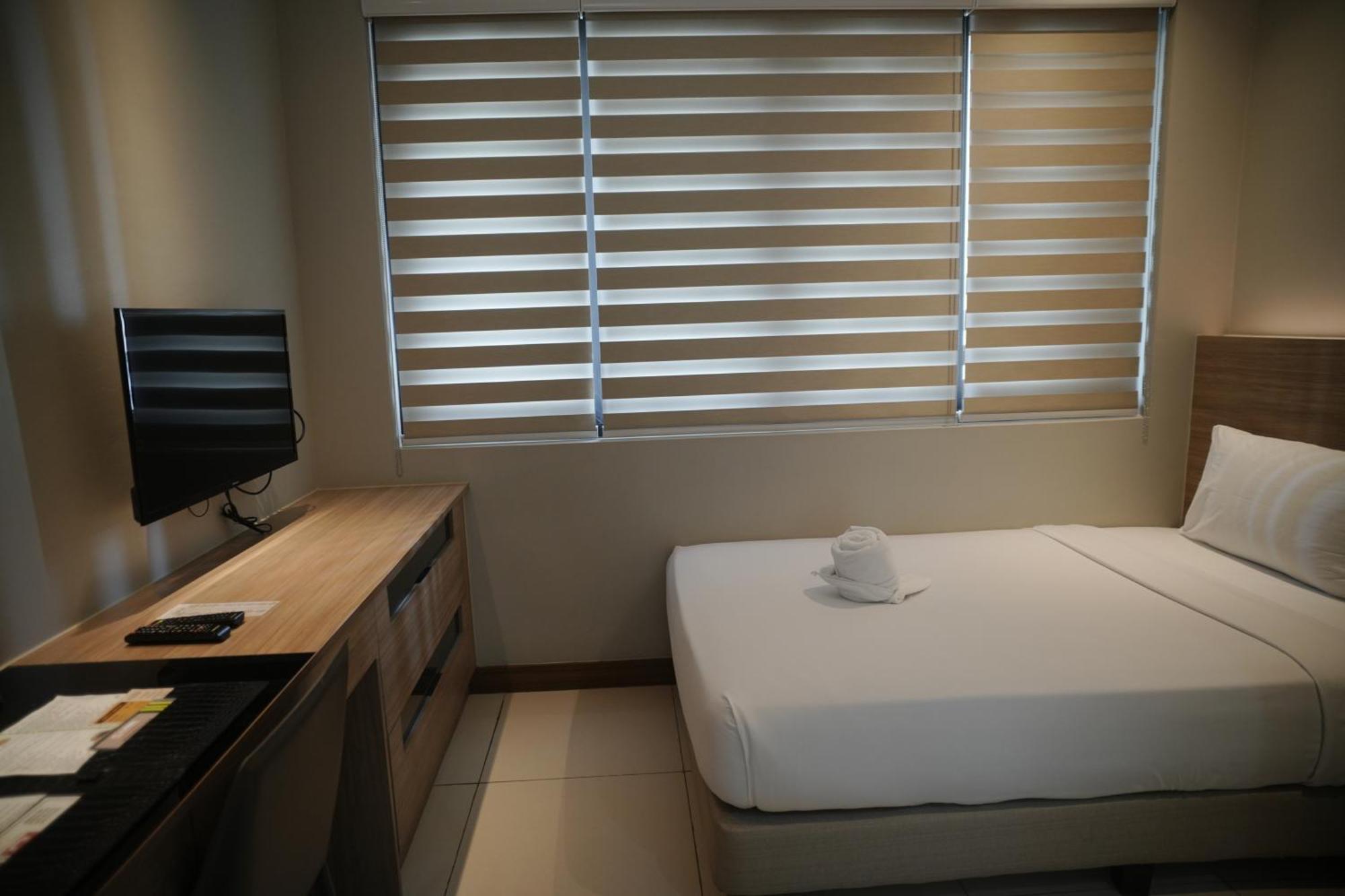 The Hotel Andrea Cauayan City  Εξωτερικό φωτογραφία