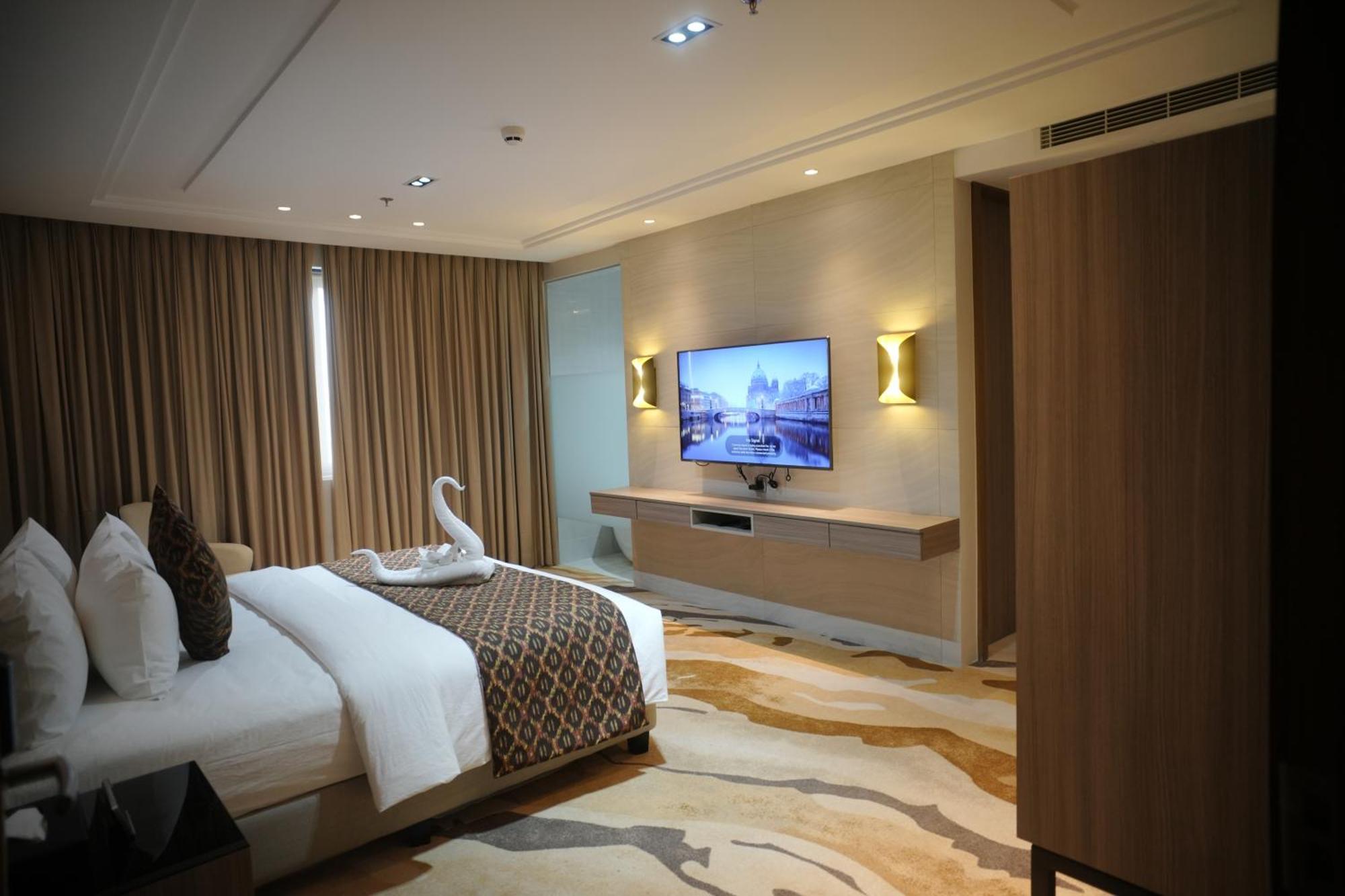 The Hotel Andrea Cauayan City  Εξωτερικό φωτογραφία